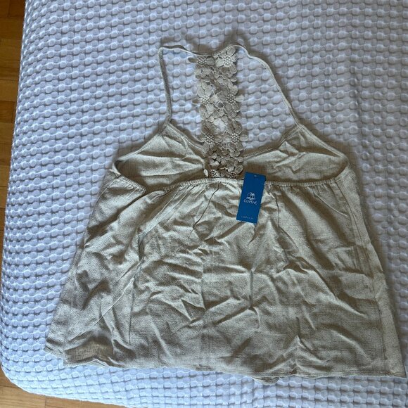 BRAND NEW TOP FROM CUPSHE! - Picture 3 of 4